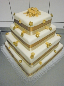 Esküvői torta 039
