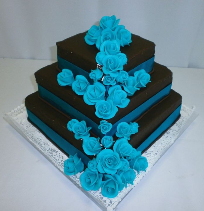 Esküvői torta 225