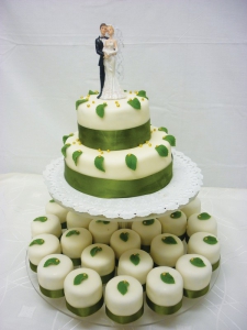 Esküvői torta 250