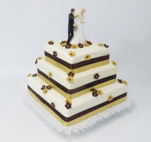 Esküvői torta 281