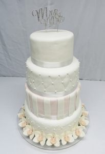 Esküvői torta 068