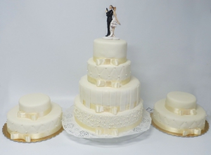 Esküvői torta 082